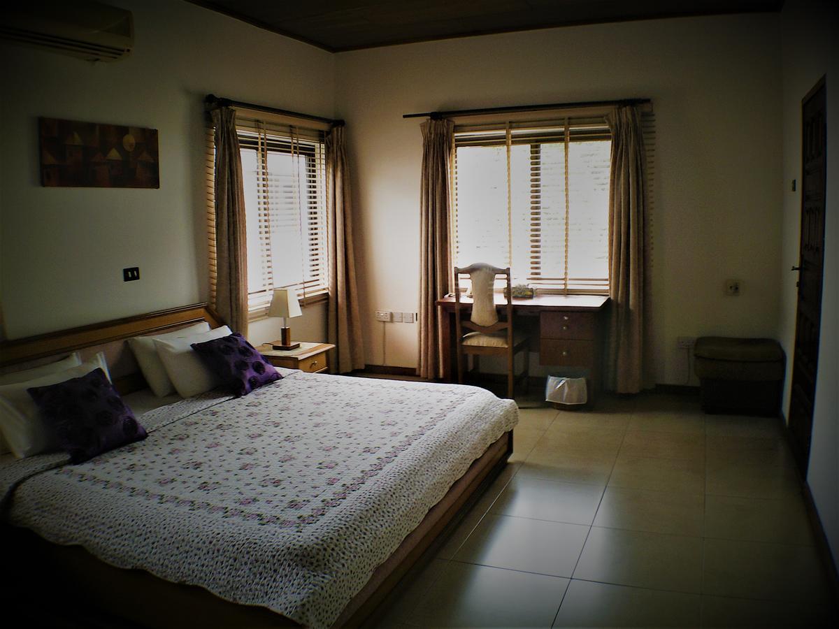 Lavender Lodge Hotel Аккра Екстер'єр фото