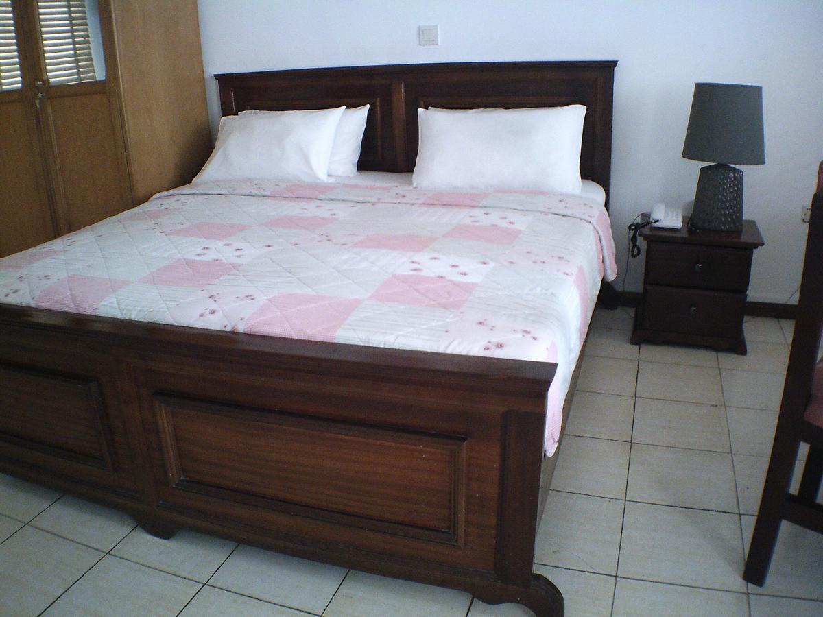 Lavender Lodge Hotel Аккра Екстер'єр фото